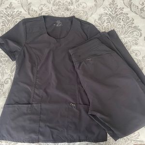 Cherokee Infinity Scrub Set